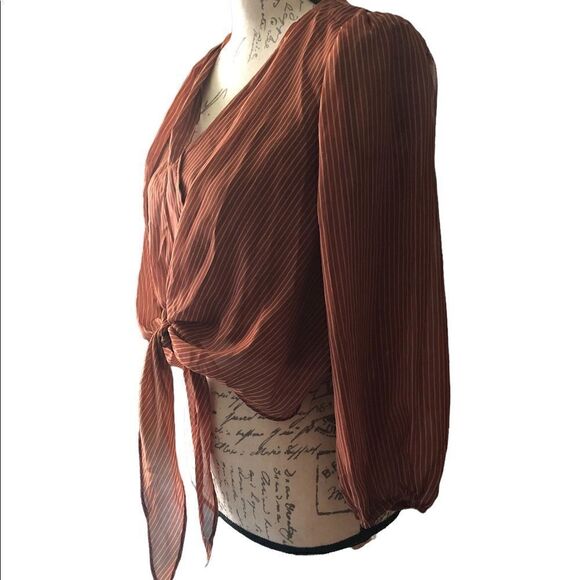 - J.O.A long sleeve crop top size small - Picture 2 of 14